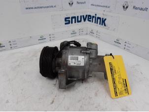 Usados Bomba de aire acondicionado Renault Twingo III (AH) 1.0 SCe 70 12V Precio € 150,00 Norma de margen ofrecido por Snuverink Autodemontage
