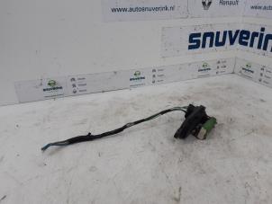 Used Heater resistor Peugeot Boxer (230L) 2.5TD 320M Price € 30,24 Inclusive VAT offered by Snuverink Autodemontage