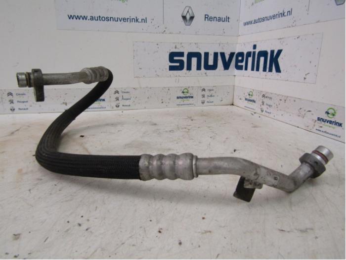 Air conditioning line from a Renault Laguna III Estate (KT) 2.0 Turbo 16V 2010