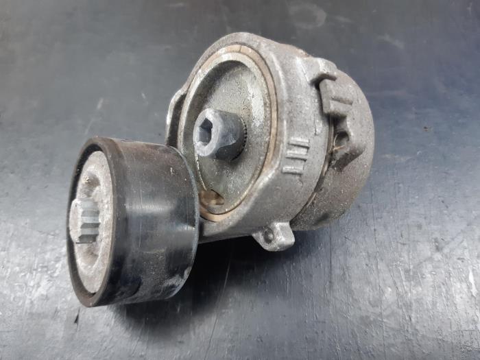 Usados Rodillo tensor correa múltiple Citroen C4 Picasso (3D/3E) 1.2 12V PureTech 130 Precio € 25,00 Norma de margen ofrecido por Snuverink Autodemontage