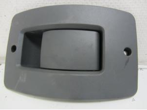 Used Handle Citroen Jumper (U9) 2.2 HDi 120 Euro 4 Price on request offered by Snuverink Autodemontage