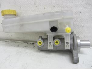 Used Master cylinder Citroen Jumper (U9) 2.2 HDi 120 Euro 4 Price € 151,25 Inclusive VAT offered by Snuverink Autodemontage