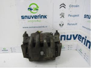 Used Front brake calliper, left Citroen Jumper (U9) 2.2 HDi 100 Euro 4 Price € 121,00 Inclusive VAT offered by Snuverink Autodemontage