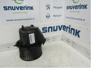 Usagé Moteur de ventilation chauffage Citroen C3 (SC) 1.2 VTi 82 12V Prix € 50,00 Règlement à la marge proposé par Snuverink Autodemontage