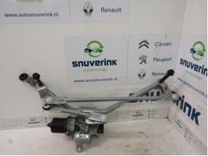 Usagé Moteur + mécanisme d'essuie glace Renault Captur (2R) 1.5 Energy dCi 90 FAP Prix € 75,00 Règlement à la marge proposé par Snuverink Autodemontage