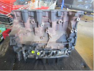 Used Engine crankcase Peugeot Boxer (U9) 2.2 HDi 120 Euro 4 Price on request offered by Snuverink Autodemontage