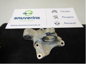 Used Support bearing, front right Citroen DS5 (KD/KF) 2.0 165 HYbrid4 16V Price € 48,40 Inclusive VAT offered by Snuverink Autodemontage