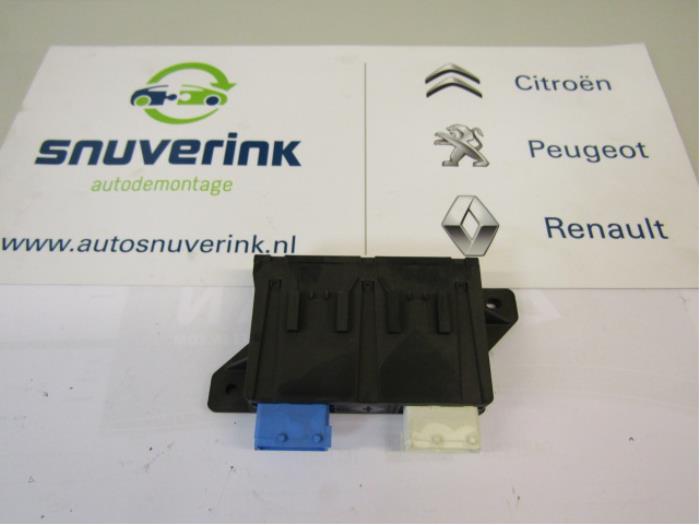 Usagé Ordinateur divers Citroen C4 Picasso (3D/3E) 1.2 12V PureTech 130 Prix € 80,75 Règlement à la marge proposé par Snuverink Autodemontage
