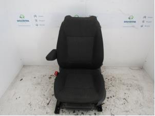 Used Seat, left Peugeot 5008 I (0A/0E) 1.6 HDiF 16V Price € 100,00 Margin scheme offered by Snuverink Autodemontage