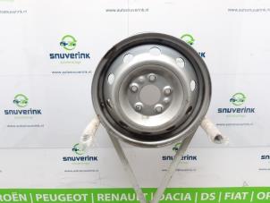 Używane Obrecz Peugeot Boxer (230L) 2.5TD di 350M 12V Cena € 45,00 Procedura marży oferowane przez Snuverink Autodemontage