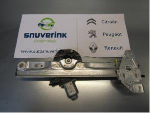 Used Rear door window mechanism 4-door, left Renault Scénic IV (RFAJ) 1.2 TCE 130 16V Price on request offered by Snuverink Autodemontage