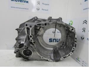 Used Clutch housing Renault Megane II (BM/CM) 1.6 16V Autom. Price on request offered by Snuverink Autodemontage