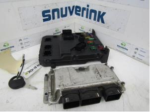Używane Komputer sterowania silnika Peugeot 206 (2A/C/H/J/S) 1.6 16V Cena € 124,98 Procedura marży oferowane przez Snuverink Autodemontage