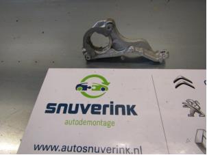 Used Support bearing, front right Peugeot 308 (L3/L8/LB/LH/LP) 1.2 12V e-THP PureTech 110 Price € 40,00 Margin scheme offered by Snuverink Autodemontage