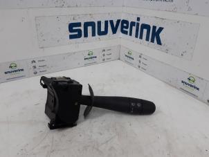 Used Wiper switch Renault Master III (FD/HD) 2.5 dCi 16V 100 Price € 42,35 Inclusive VAT offered by Snuverink Autodemontage