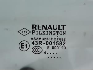Usagé Vitre avant gauche Renault Captur Prix € 50,00 Règlement à la marge proposé par Snuverink Autodemontage