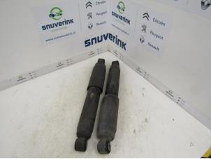 Used Rear shock absorber, left Fiat Ducato (250) 2.3 D 130 Multijet Price € 36,30 Inclusive VAT offered by Snuverink Autodemontage