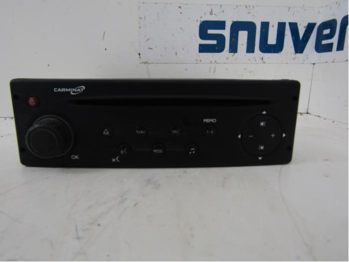 Navigation module from a Renault Trafic New (FL) 2.5 dCi 16V 145 2008