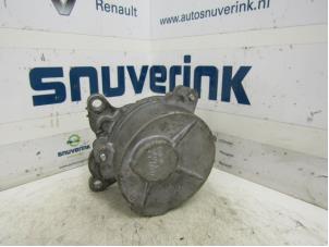 Used Vacuum pump (diesel) Renault Trafic New (FL) 2.0 dCi 16V 90 Price on request offered by Snuverink Autodemontage