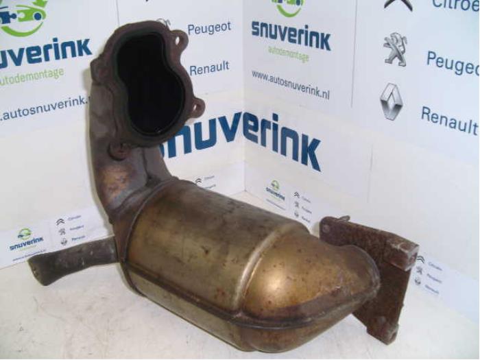 Catalytic converter from a Renault Trafic New (FL) 1.9 dCi 82 16V 2003