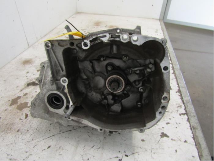 Gebrauchte Getriebe Renault Clio III (BR/CR) 1.2 16V 75 Preis € 89,98 Margenregelung angeboten von Snuverink Autodemontage