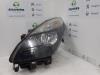 Headlight, left from a Renault Scénic III (JZ), 2009 / 2016 1.4 16V TCe 130, MPV, Petrol, 1.397cc, 96kW (131pk), FWD, H4J700; H4JA7, 2009-02 / 2016-09, JZ0F0; JZ1V0; JZDV0 2009