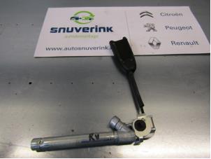 Used Front seatbelt buckle, right Renault Scénic III (JZ) 1.4 16V TCe 130 Price € 40,00 Margin scheme offered by Snuverink Autodemontage