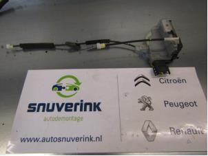 Used Rear door lock mechanism 4-door, left Citroen C3 (SC) 1.6 HDi 92 Price € 25,00 Margin scheme offered by Snuverink Autodemontage