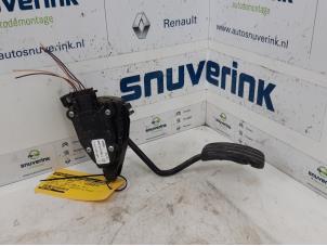 Używane Pedal gazu Renault Trafic New (FL) 2.0 dCi 16V 90 Cena € 42,35 Z VAT oferowane przez Snuverink Autodemontage