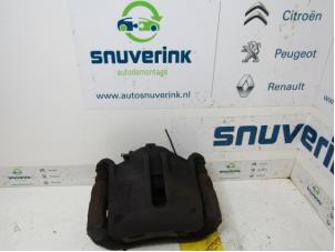 Used Front brake calliper, right Renault Megane II (LM) 1.6 16V Price € 26,99 Margin scheme offered by Snuverink Autodemontage