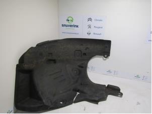 Usados Caja de rueda Renault Zoé (AG) 65kW Precio € 24,20 IVA incluido ofrecido por Snuverink Autodemontage