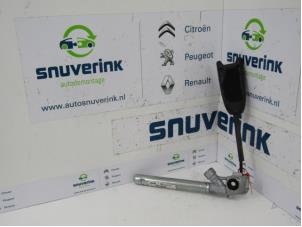 Used Front seatbelt buckle, right Renault Megane III Grandtour (KZ) 1.5 dCi 110 Price € 40,00 Margin scheme offered by Snuverink Autodemontage