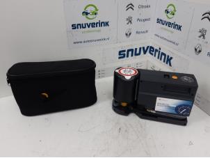 Used Tyre repair kit Peugeot 207/207+ (WA/WC/WM) 1.6 16V VTRi Price on request offered by Snuverink Autodemontage