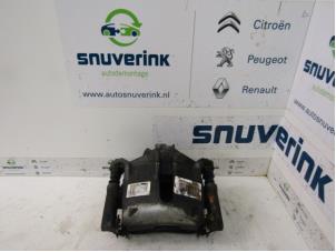 Used Front brake calliper, right Peugeot 2008 (CU) 1.6 Blue HDi 100 Price € 50,00 Margin scheme offered by Snuverink Autodemontage