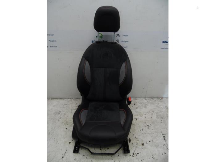 Set of upholstery (complete) from a Peugeot 2008 (CU) 1.6 Blue HDi 100 2015