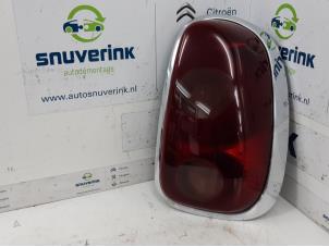 Używane Tylne swiatlo pozycyjne prawe Mini Countryman (R60) 1.6 16V Cooper S Cena € 40,00 Procedura marży oferowane przez Snuverink Autodemontage