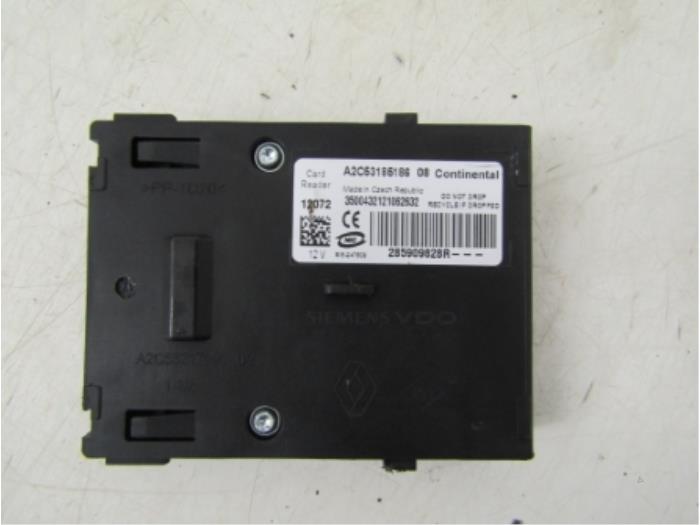 Card reader (lock) from a Renault Megane III Grandtour (KZ) 1.5 dCi 110 2012