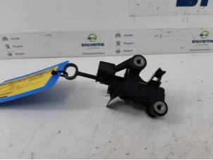 Used Tailgate lock mechanism Peugeot 108 1.0 12V Price € 30,00 Margin scheme offered by Snuverink Autodemontage