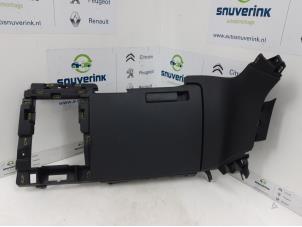 Used Glovebox Peugeot 3008 I (0U/HU) 1.6 VTI 16V Price € 40,00 Margin scheme offered by Snuverink Autodemontage