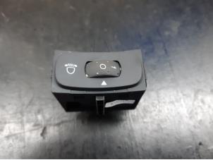 Used AIH headlight switch Renault Espace (JK) 2.0 dCi 16V 130 FAP Price € 20,00 Margin scheme offered by Snuverink Autodemontage