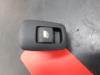 Interruptor de ventanilla eléctrica de un Citroen C4 Picasso (UD/UE/UF), 2007 / 2013 1.8 16V, MPV, Gasolina, 1.749cc, 92kW (125pk), FWD, EW7A; 6FY, 2007-02 / 2011-12, UD; UE 2007