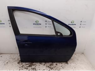 Gebrauchte Tür 4-türig rechts vorne Peugeot 307 Break (3E) 1.6 HDiF 110 16V Preis € 70,00 Margenregelung angeboten von Snuverink Autodemontage