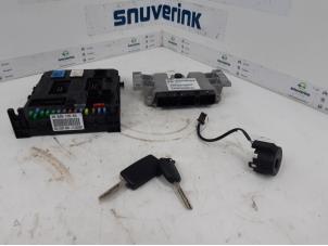 Usagé Calculateur moteur Citroen C4 Picasso (UD/UE/UF) 1.8 16V Prix € 210,00 Règlement à la marge proposé par Snuverink Autodemontage