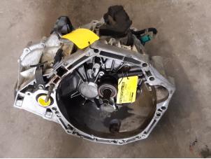 Gebrauchte Getriebe Renault Scénic III (JZ) 1.6 16V Preis € 500,00 Margenregelung angeboten von Snuverink Autodemontage