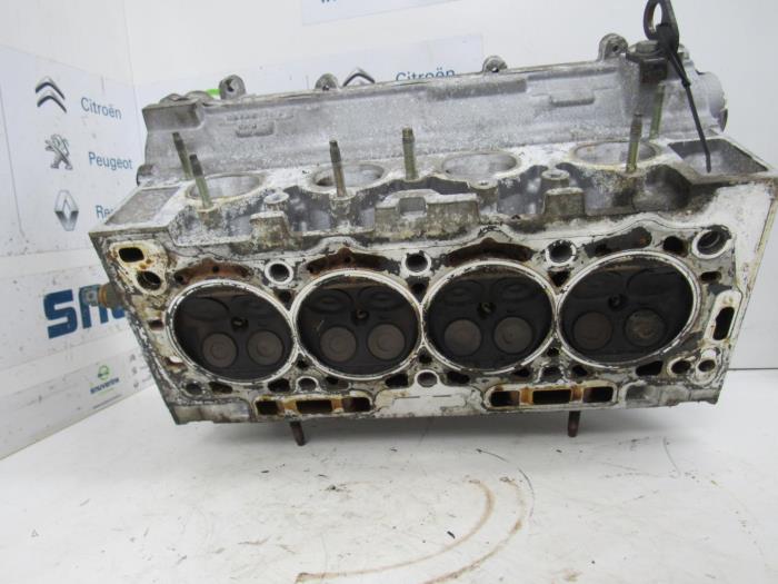 Used Peugeot 206 Cylinder head - 0200AZ NFU - Snuverink Autodemontage ...