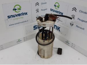 Used Electric fuel pump Fiat Ducato (243/244/245) 2.8 JTD 15 Price € 70,00 Margin scheme offered by Snuverink Autodemontage