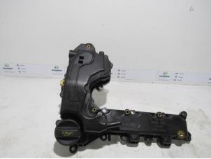 Used Rocker cover Citroen C4 Picasso (3D/3E) 1.2 12V PureTech 130 Price € 35,00 Margin scheme offered by Snuverink Autodemontage