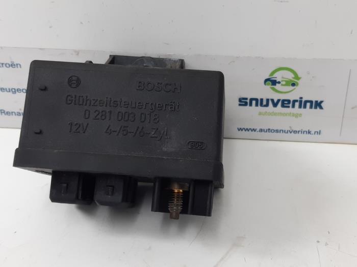 Glow plug relay from a Fiat Ducato (243/244/245) 2.3 JTD 16V 11 2003