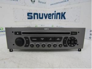 Used Radio Peugeot 308 (4A/C) 1.6 VTI 16V Price € 40,00 Margin scheme offered by Snuverink Autodemontage