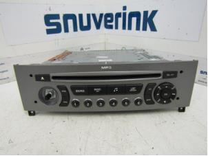 Gebrauchte Radio Peugeot 308 SW (4E/H) 1.6 HDi 16V Preis € 40,00 Margenregelung angeboten von Snuverink Autodemontage